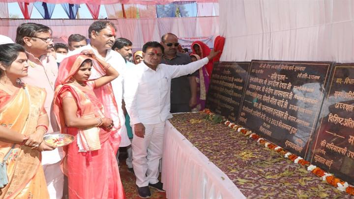 सरकार के खजाने पर जनता का पूरा हक - प्रभारी मंत्री श्री देवड़ा